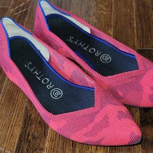 Women's Rothy's Red Camo Pointed flats, sz 8